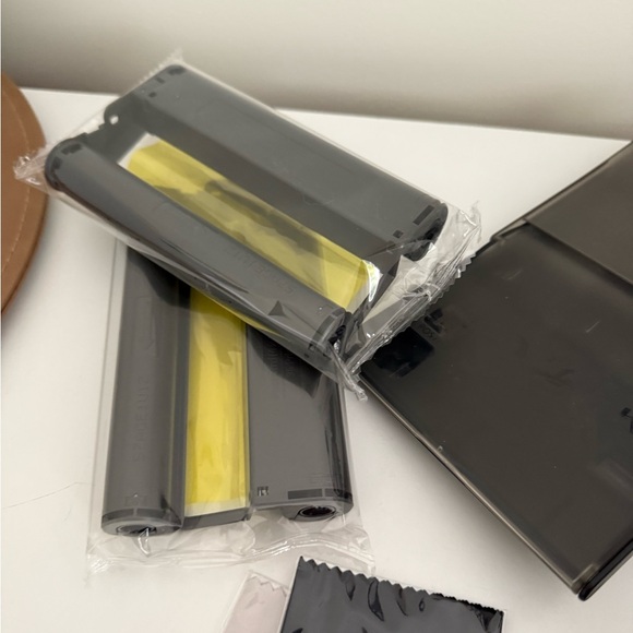 Canon 0599C001 Selphy CP1200 Black Wireless Color Photo Printer - Picture 5 of 12